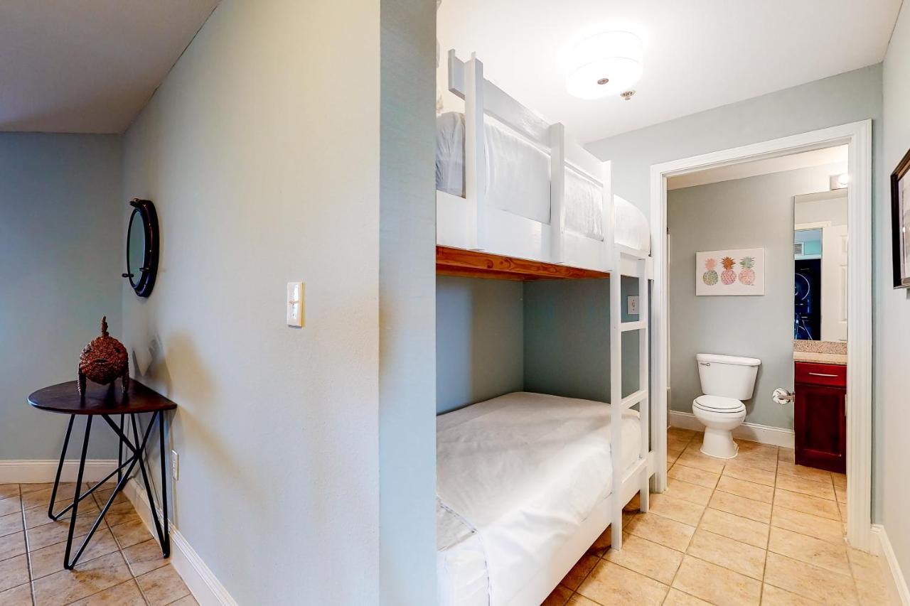 Holiday home Laketown Wharf V