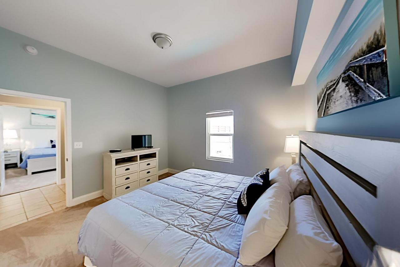 Holiday home Laketown Wharf V Panama City Beach