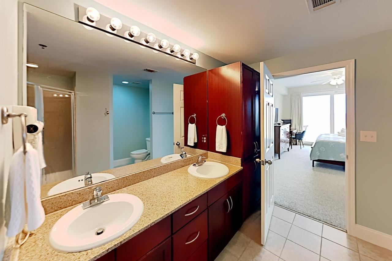 Holiday home Laketown Wharf V