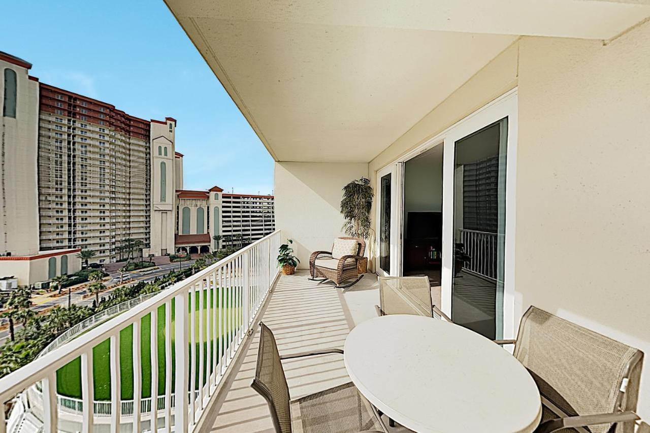 Holiday home Laketown Wharf V *