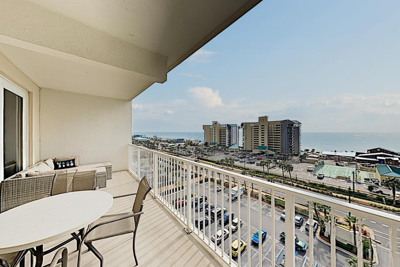 Laketown Wharf V Holiday home *
